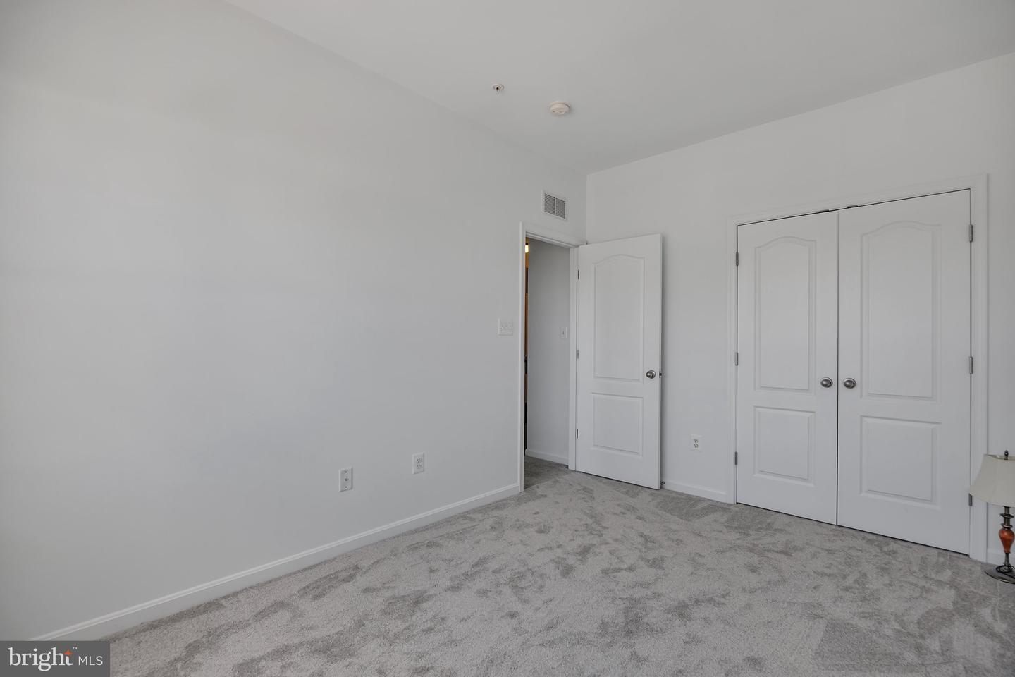 7694 Town View Dr Property Photo 19