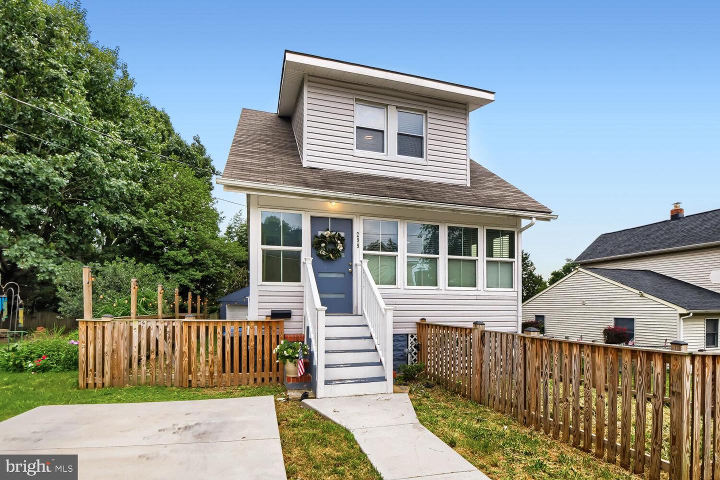 299 LAVERN AVE