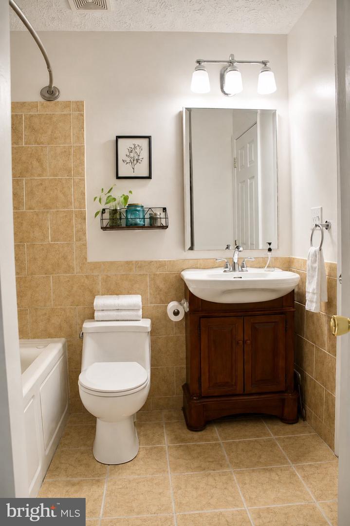 4734 Buxton Cir Property Photo 12