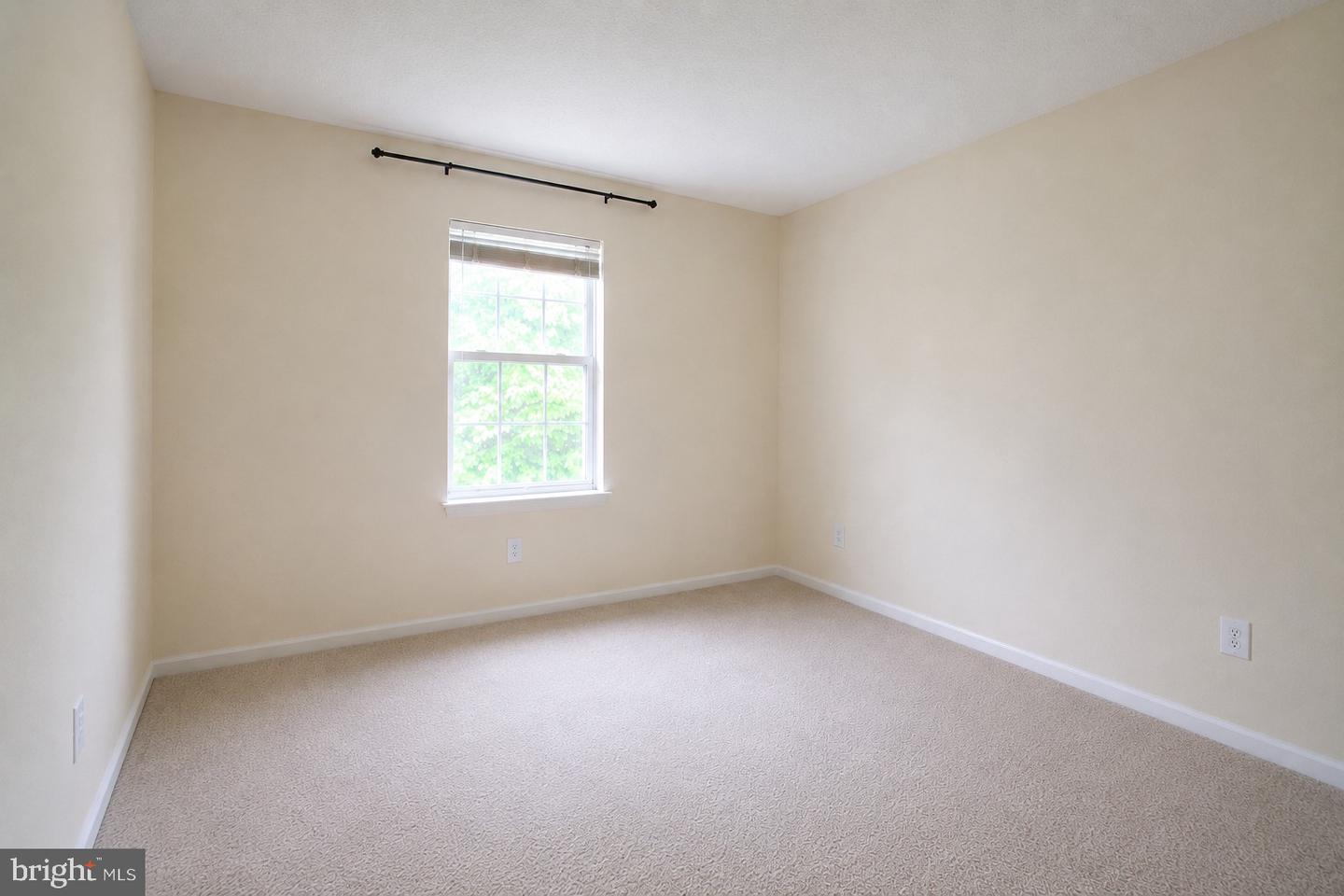 4734 Buxton Cir Property Photo 14