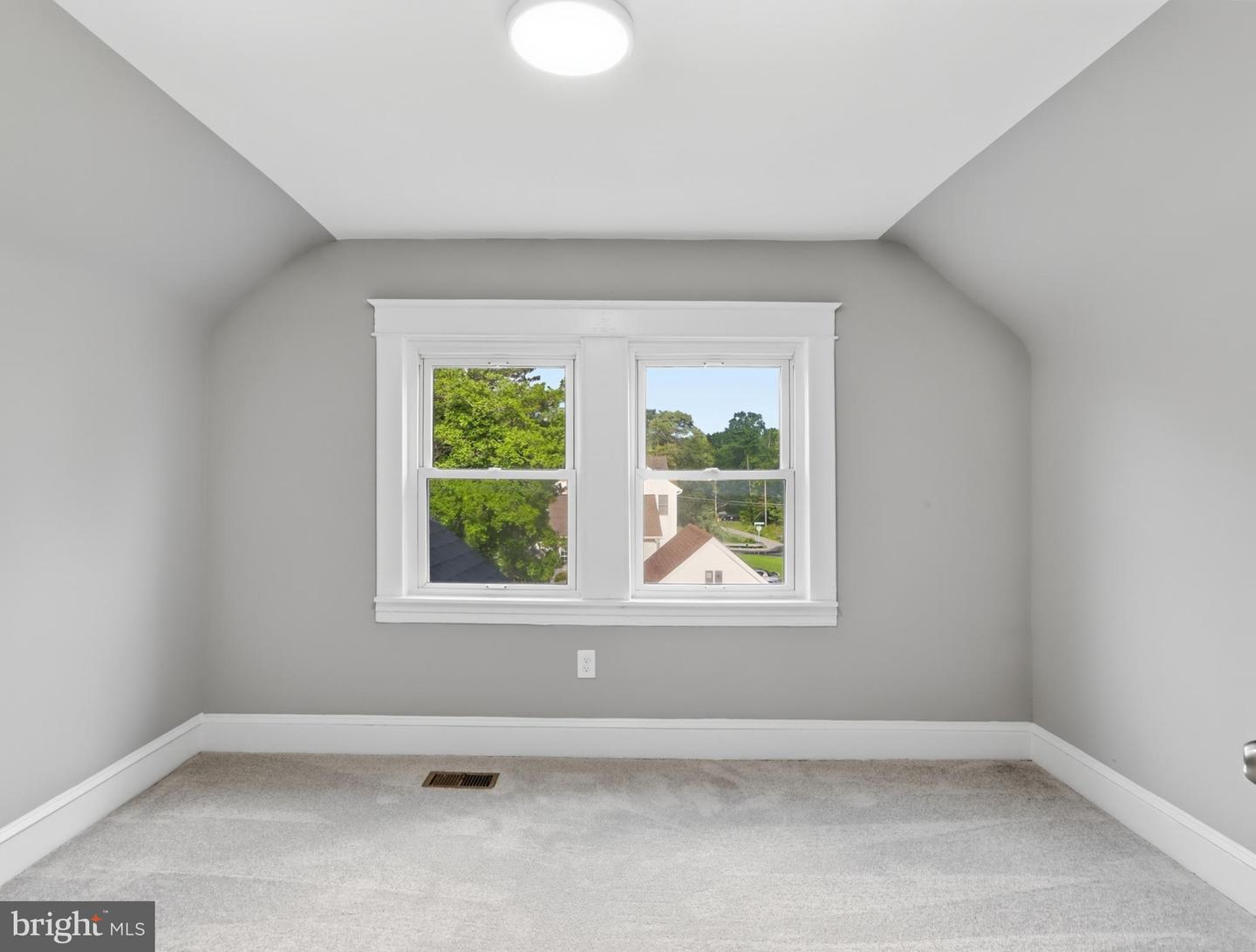 5811 Westwood Ave Property Photo 32