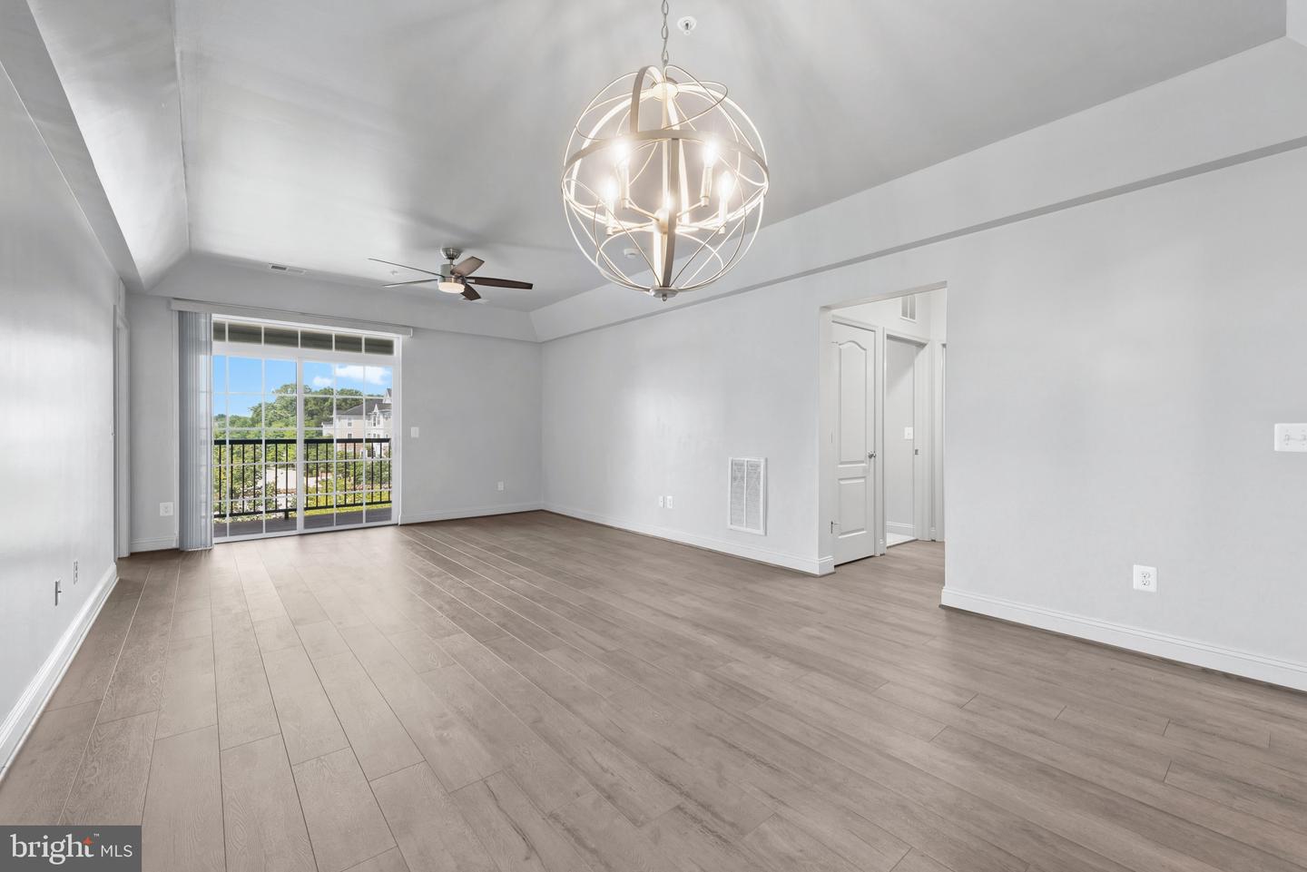 7701 Travertine Dr #401 Property Photo 8