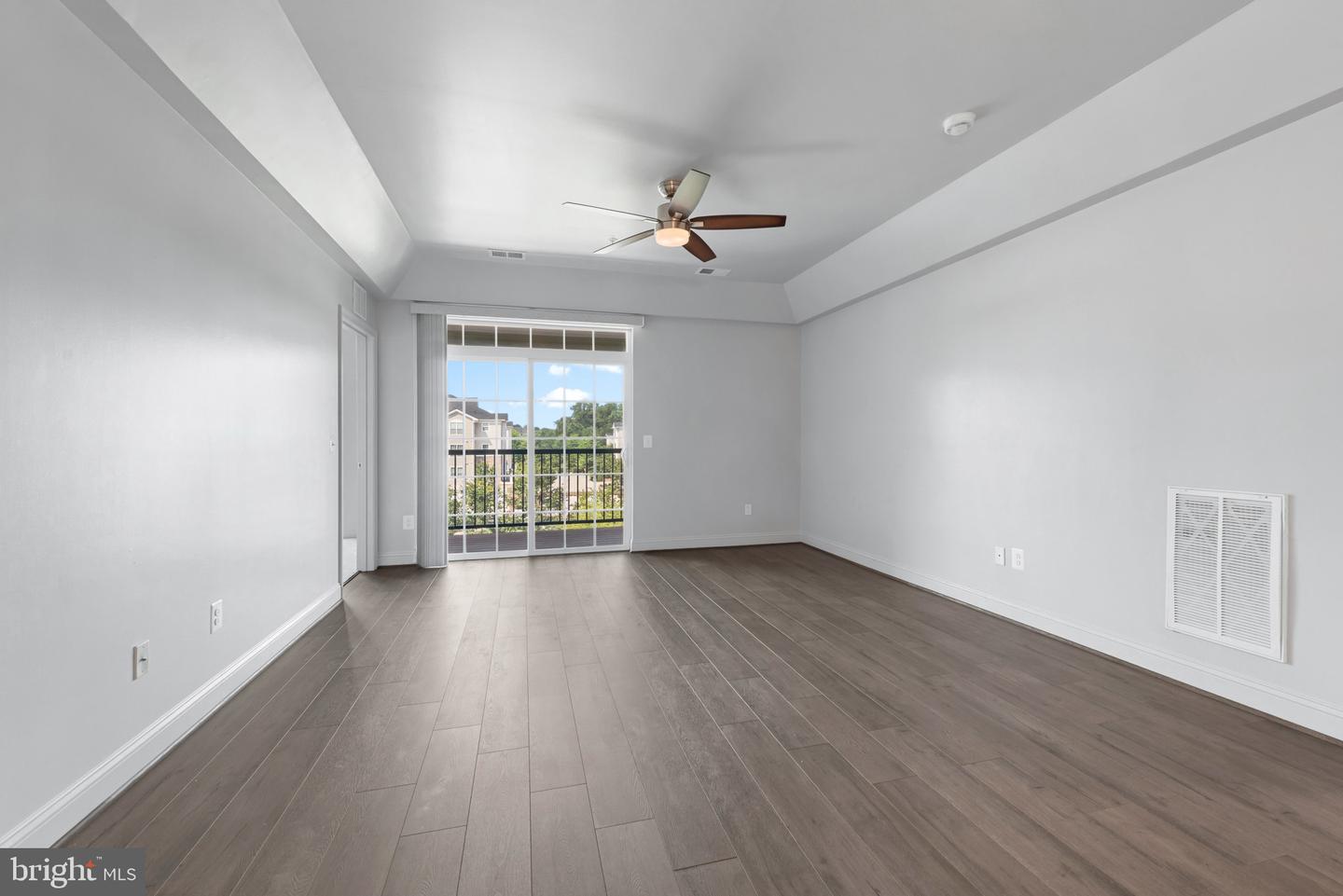 7701 Travertine Dr #401 Property Photo 11