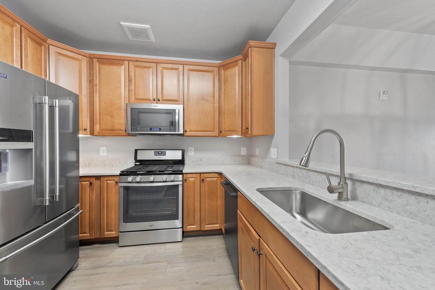 7701 Travertine Dr #401 Property Photo 14