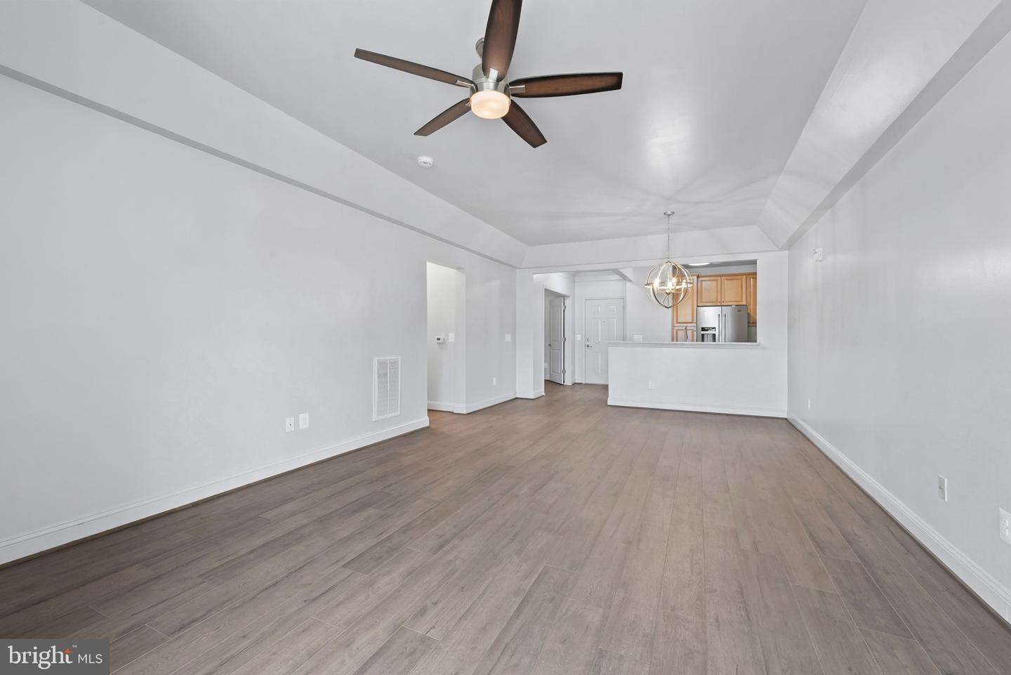 7701 Travertine Dr #401 Property Photo 23