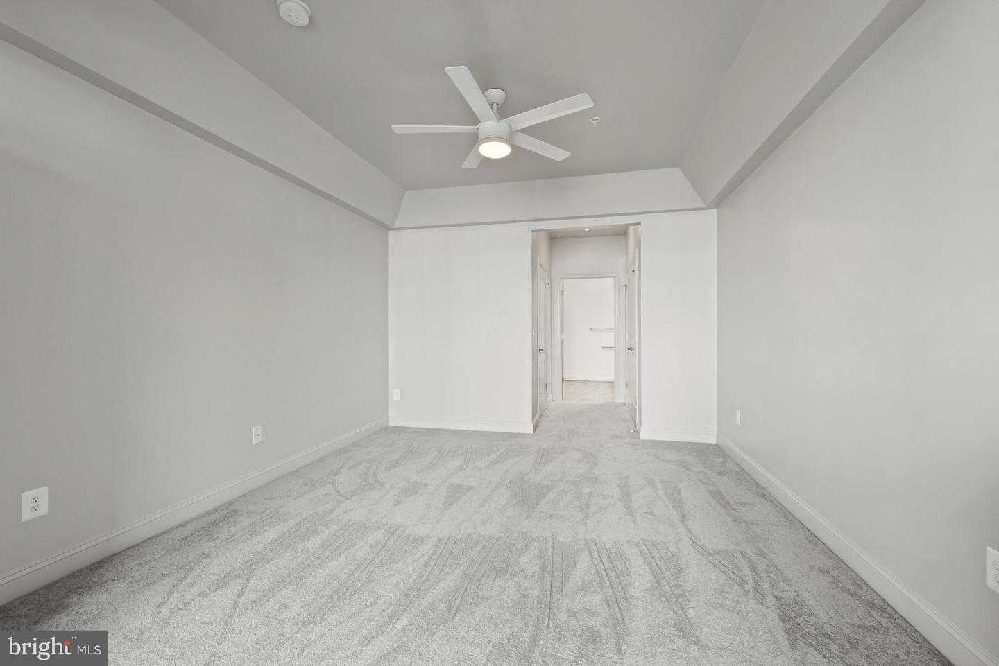 7701 Travertine Dr #401 Property Photo 32