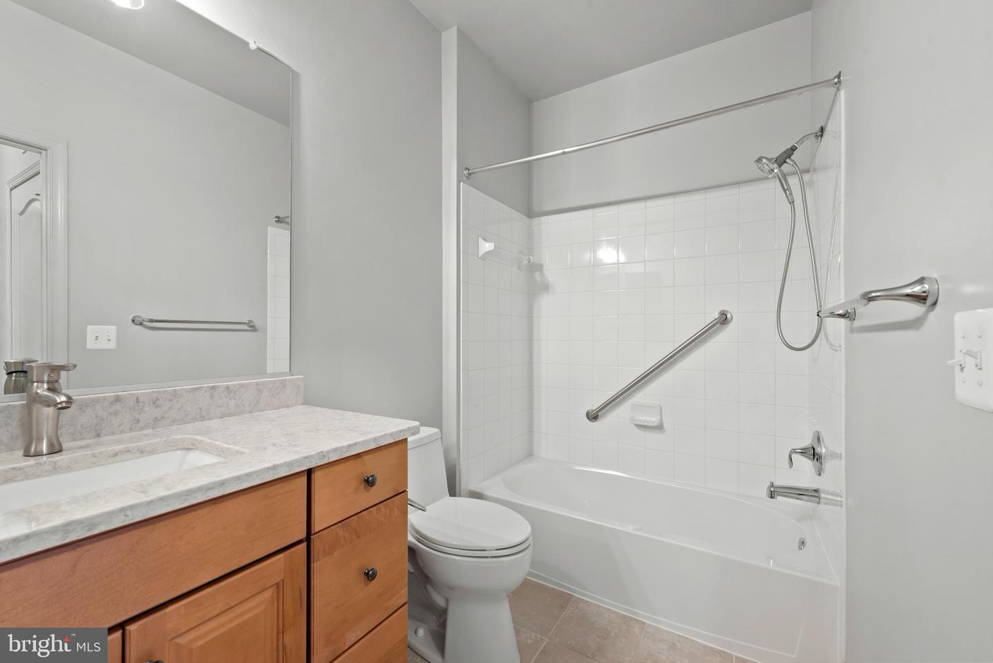 7701 Travertine Dr #401 Property Photo 44