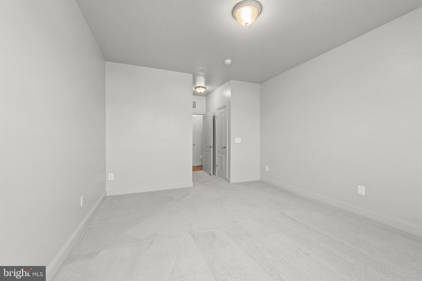 7701 Travertine Dr #401 Property Photo 45