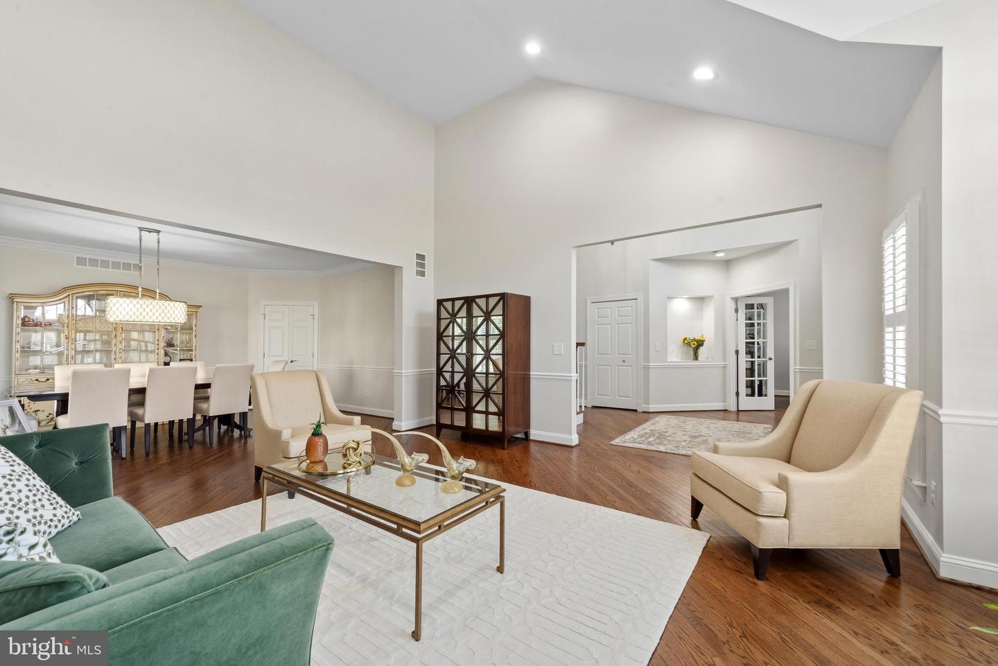 8504 Southfields Cir Property Photo 10