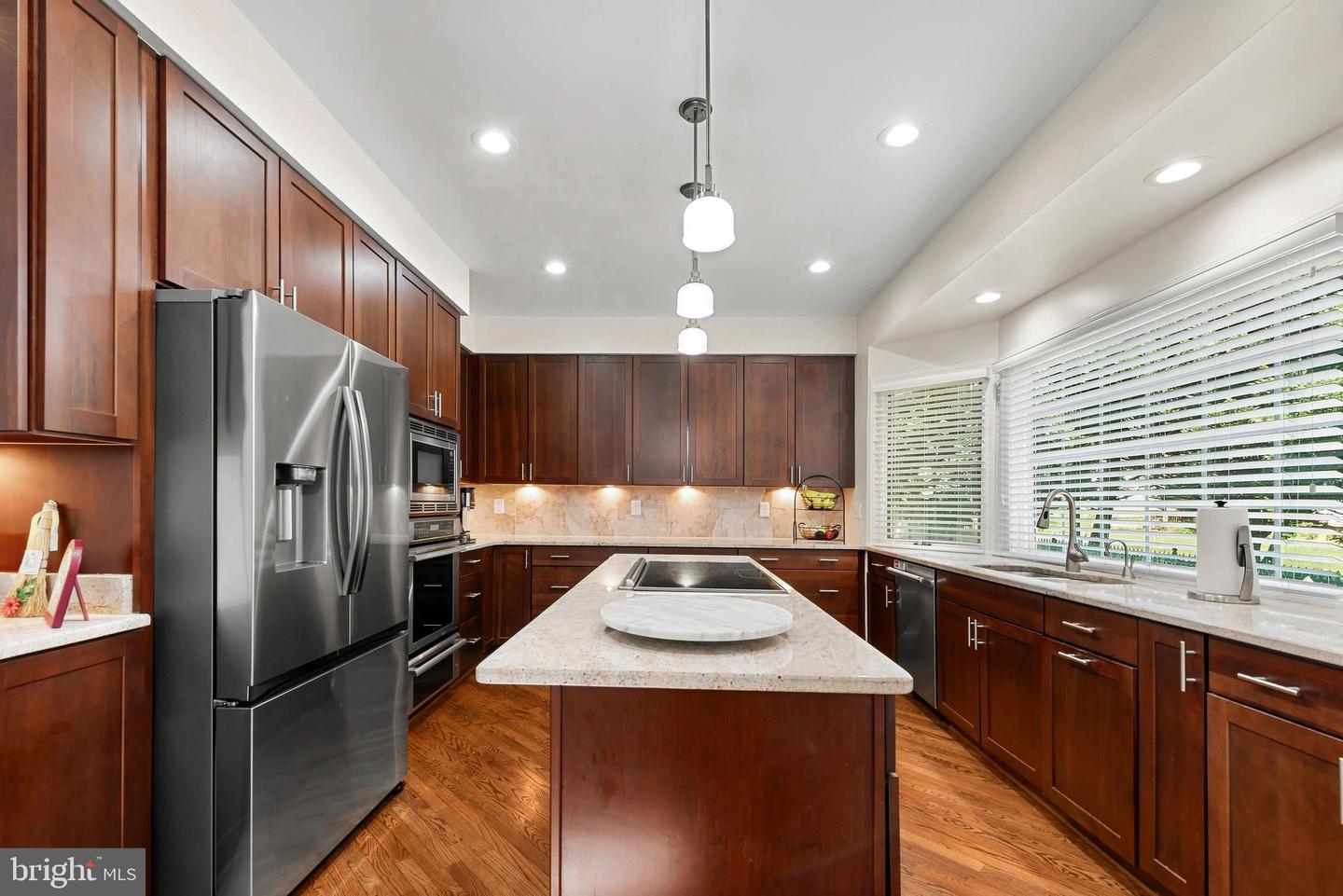 8504 Southfields Cir Property Photo 17