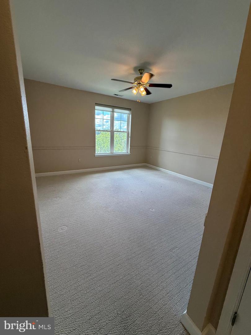 17 Clay Lodge Ln #404 Property Photo 26