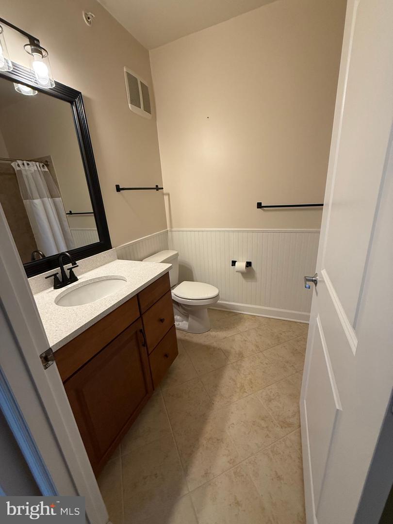 17 Clay Lodge Ln #404 Property Photo 39