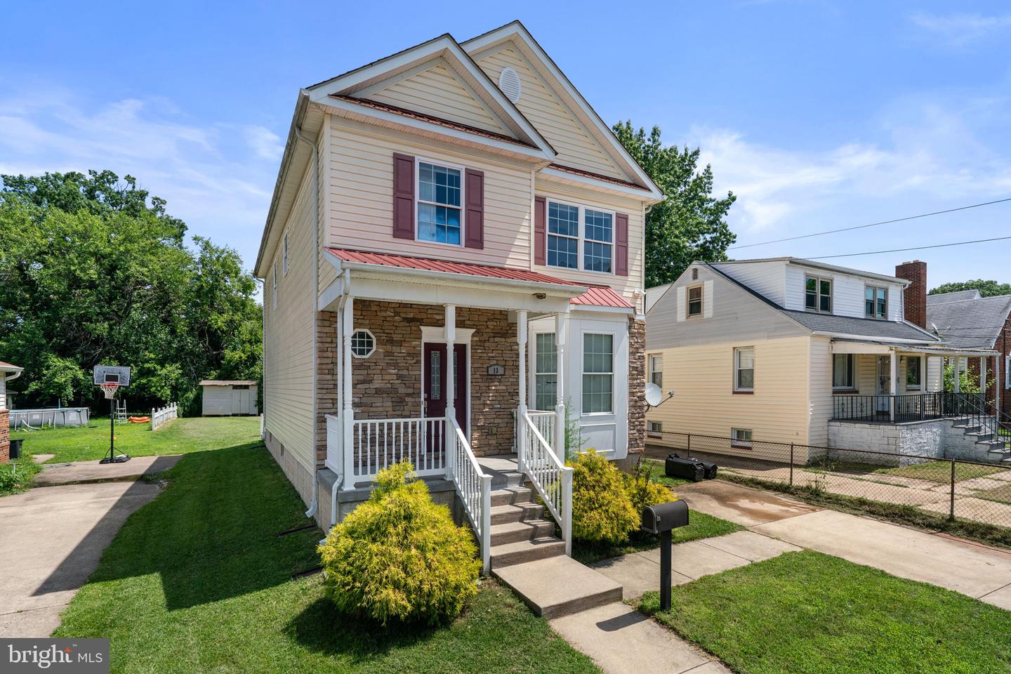13 Homberg Ave Property Photo 1