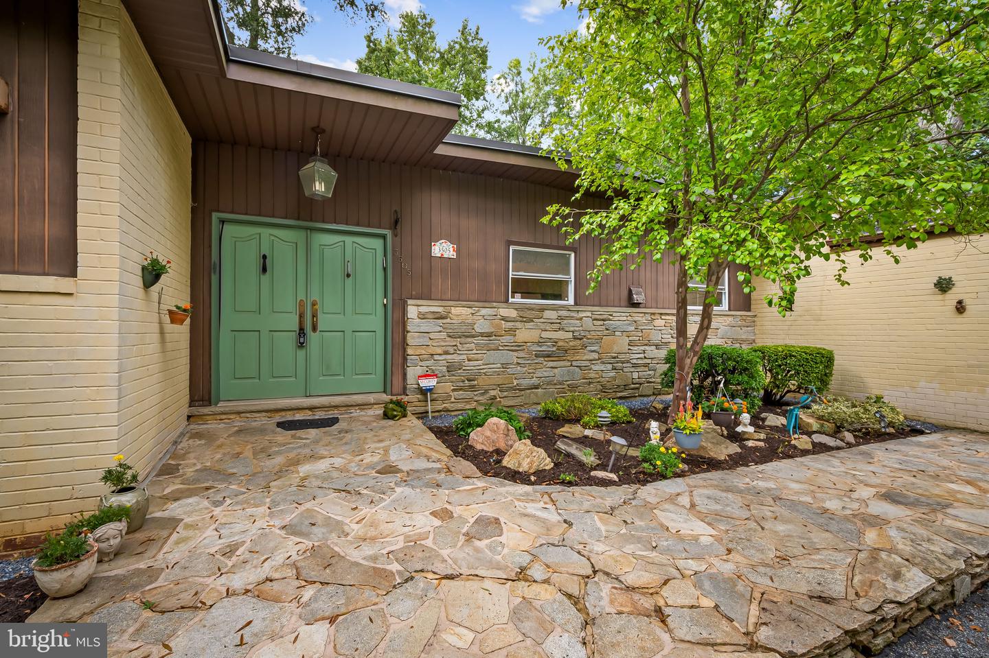 MDBC2171706 Property Photo 3
