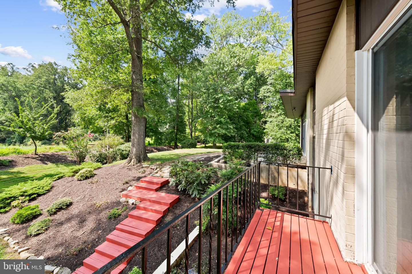 MDBC2171706 Property Photo 24