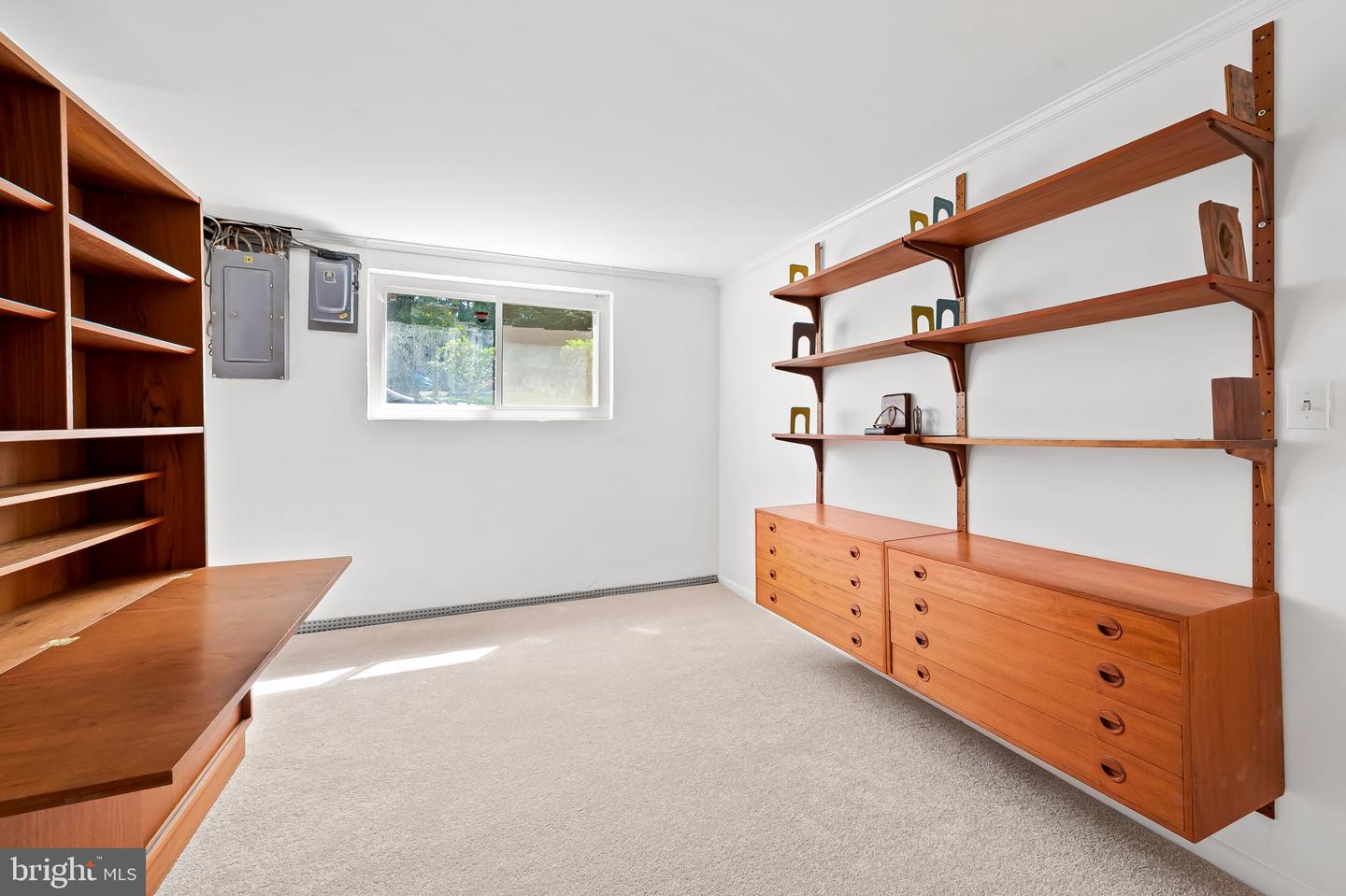 MDBC2171706 Property Photo 35