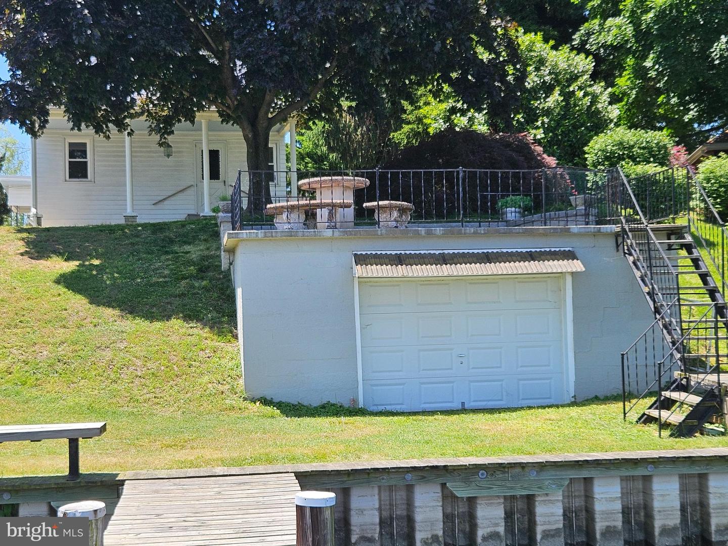 178 Kingston Park Property Photo 8