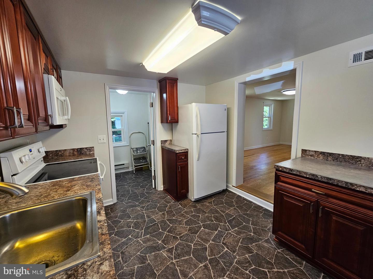 178 Kingston Park Property Photo 14