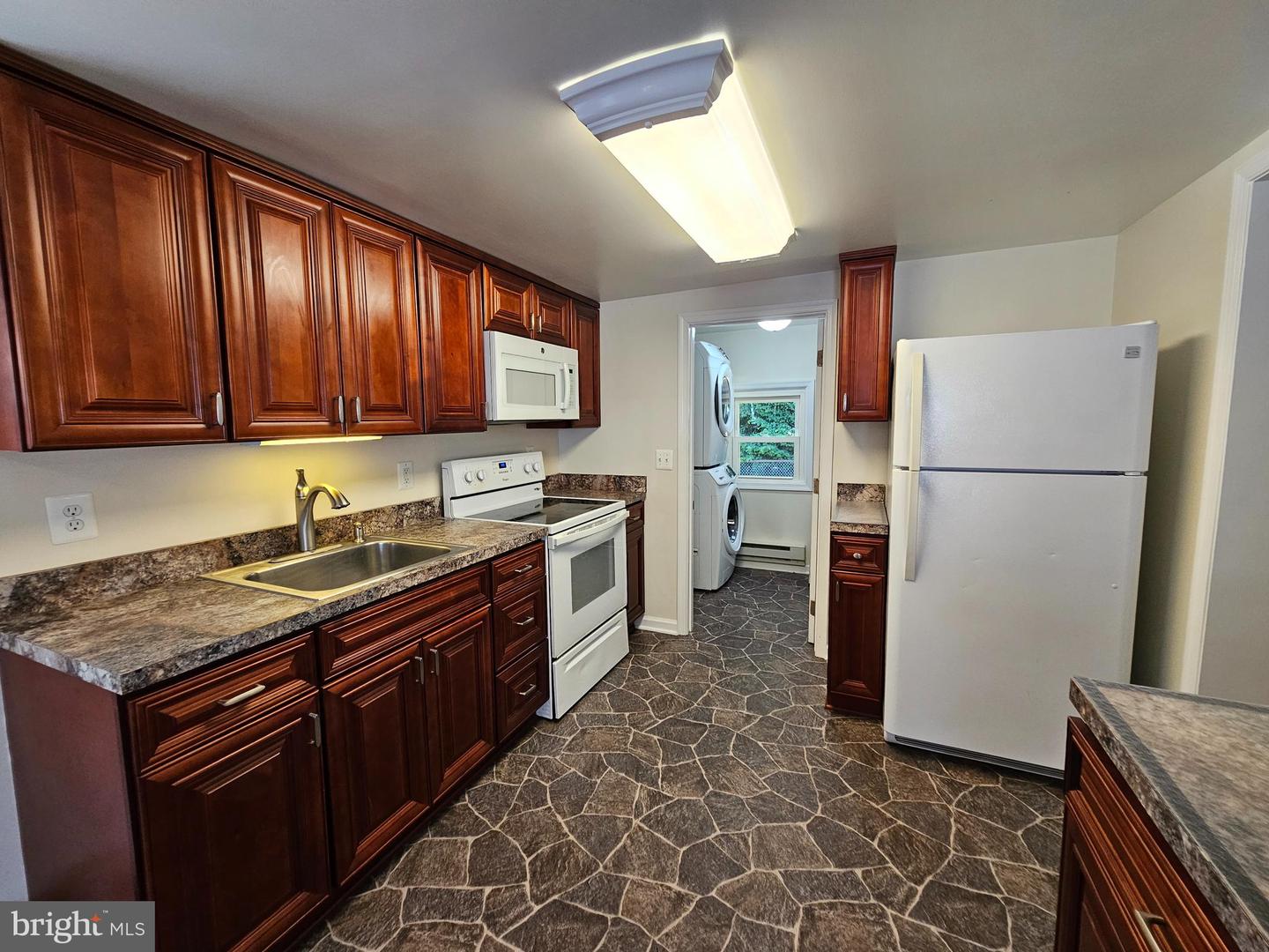 178 Kingston Park Property Photo 15