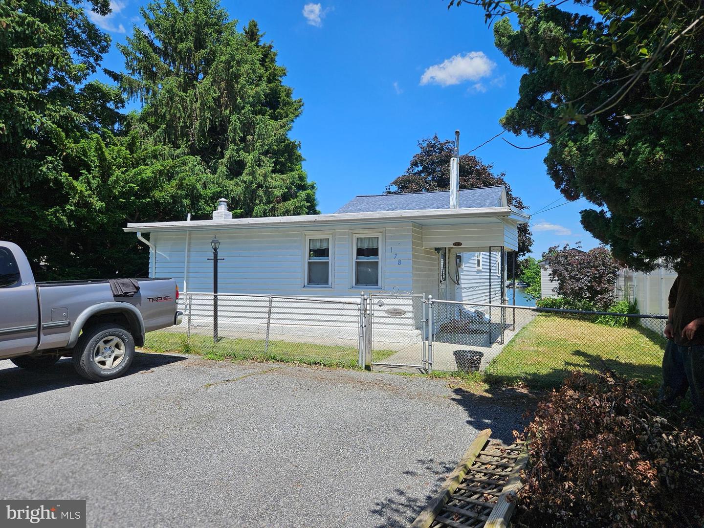 178 Kingston Park Property Photo 30