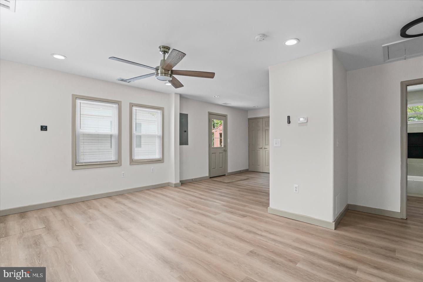 1812 Kittyhawk Rd Property Photo 10