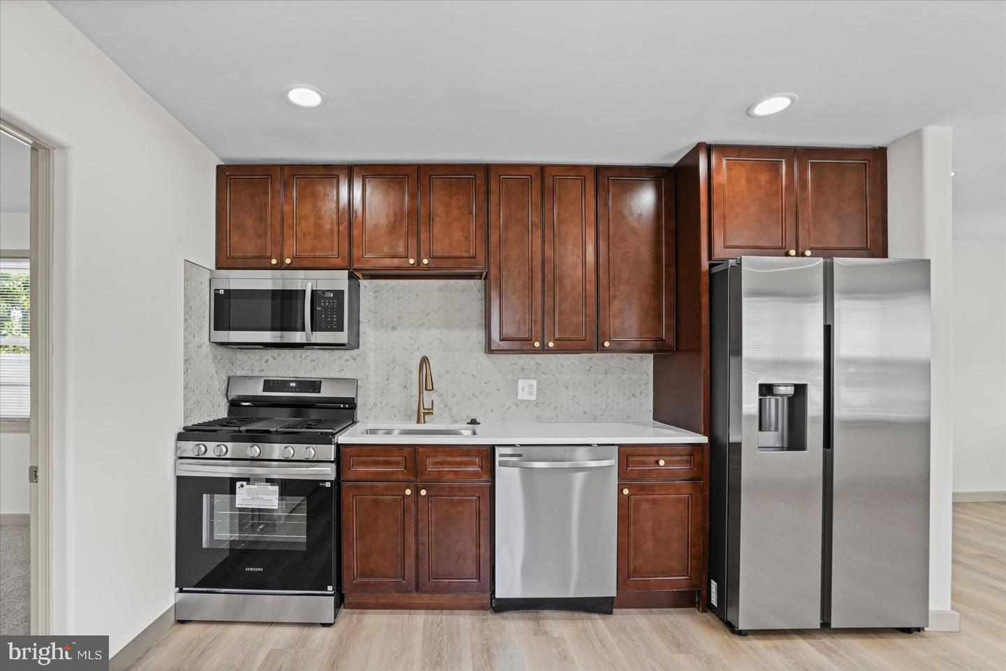 1812 Kittyhawk Rd Property Photo 14