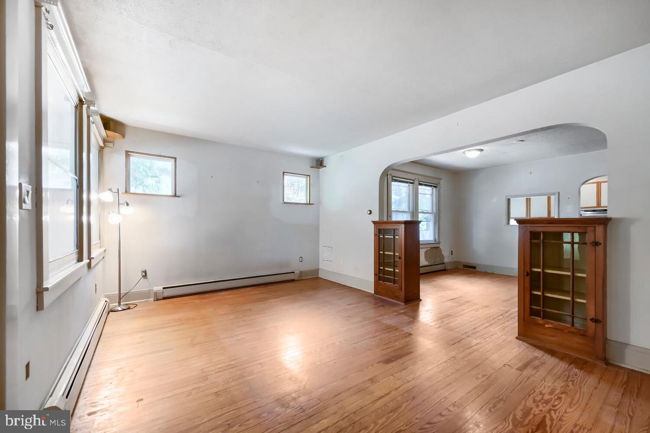 517 Elmwood Rd Property Photo 10