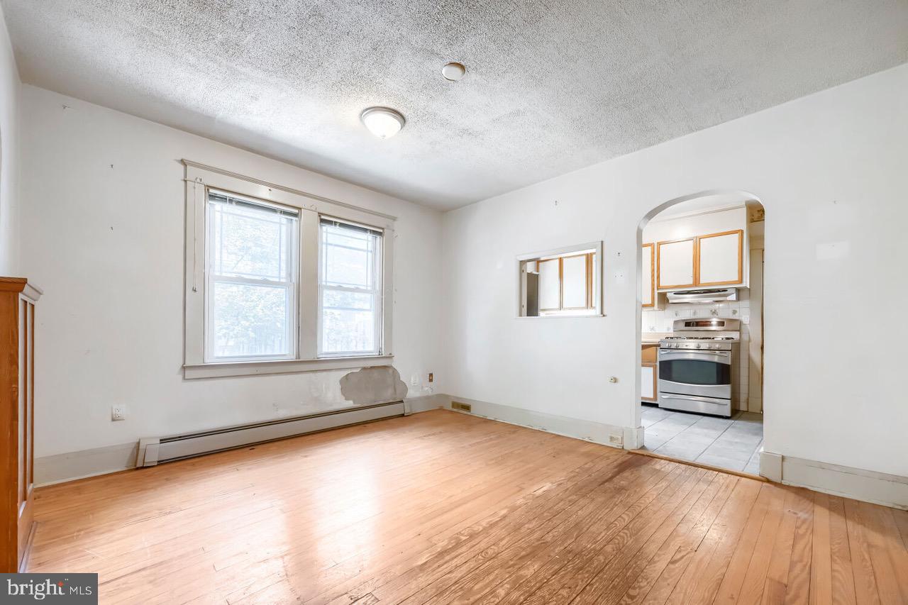 517 Elmwood Rd Property Photo 13