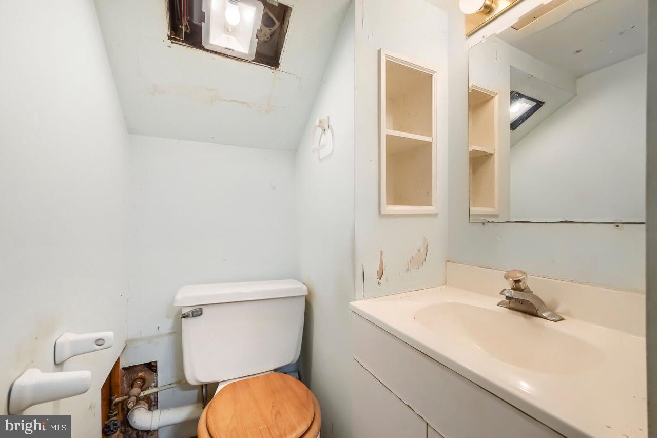 517 Elmwood Rd Property Photo 17