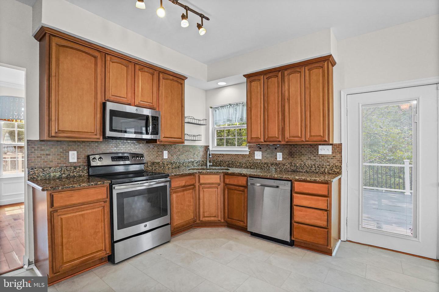 5082 Springhouse Cir Property Photo 10