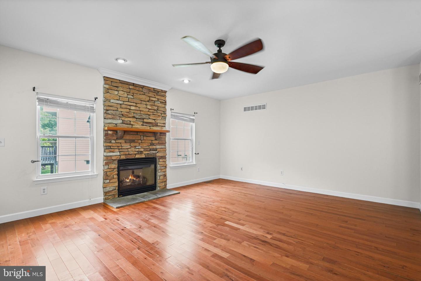 5082 Springhouse Cir Property Photo 17