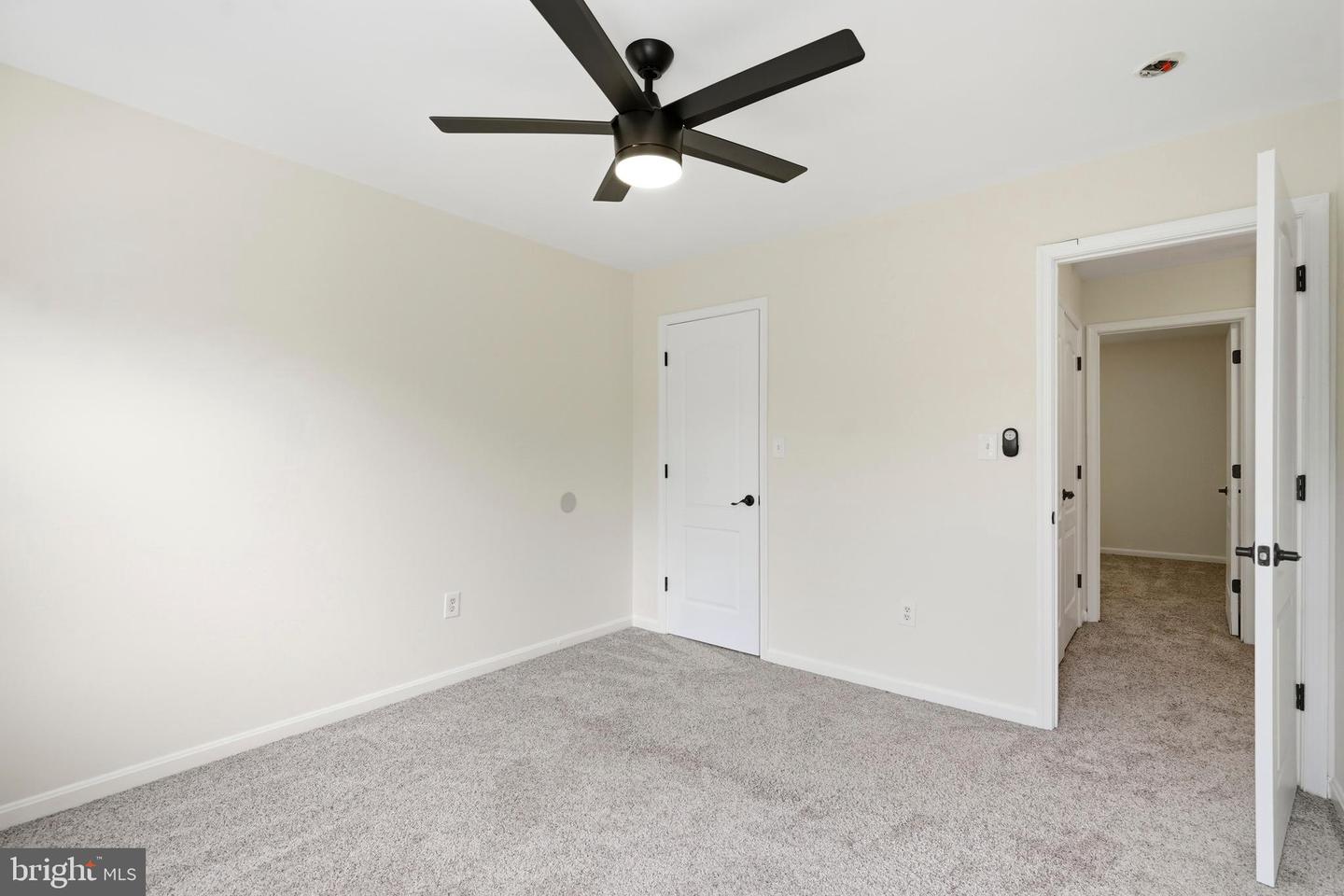 5082 Springhouse Cir Property Photo 27