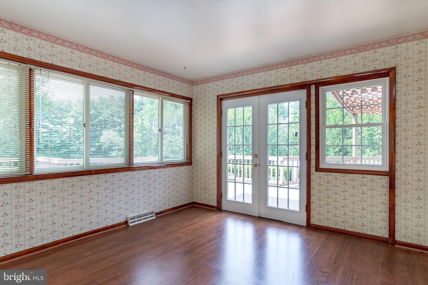 15930 Irish Ave Property Photo 6