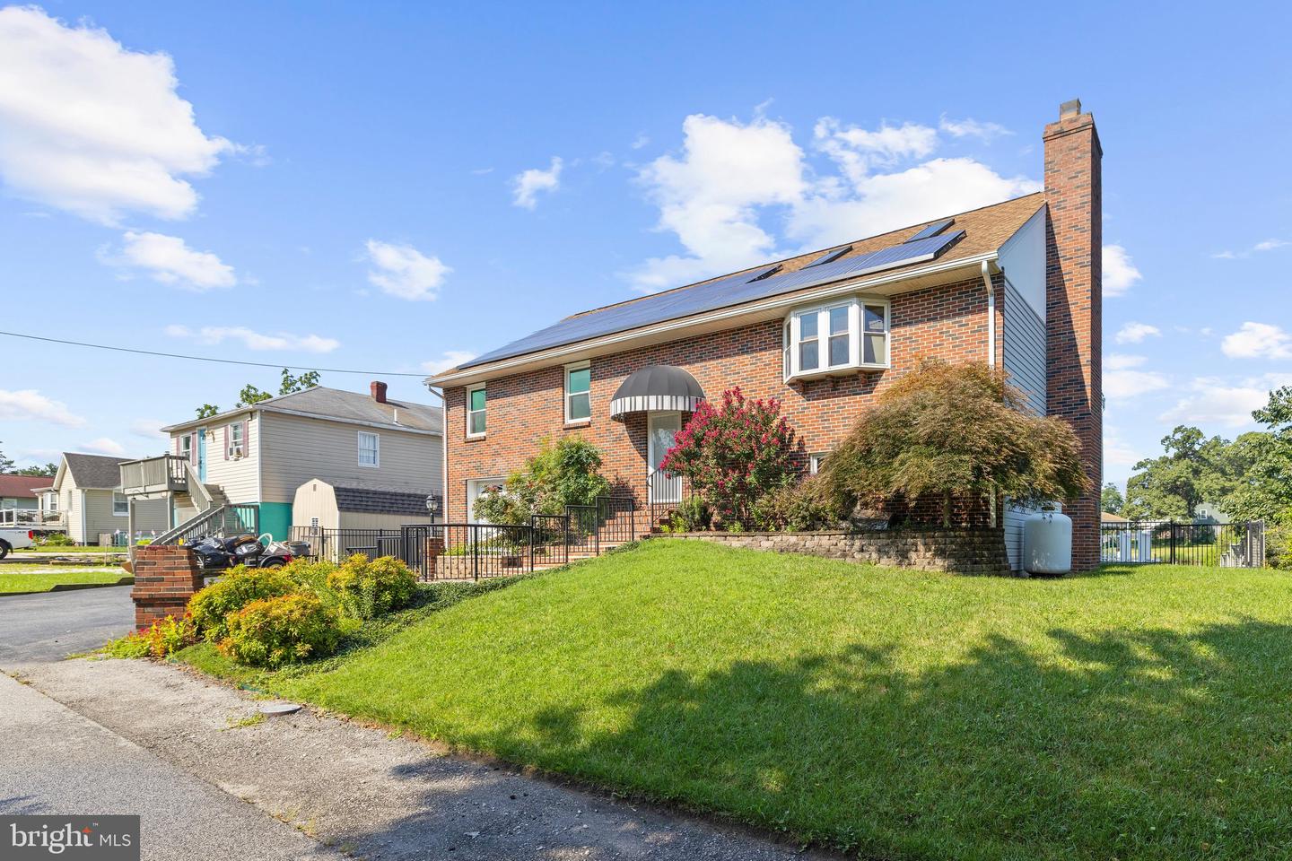 2426 Wythe Ave Property Photo 4