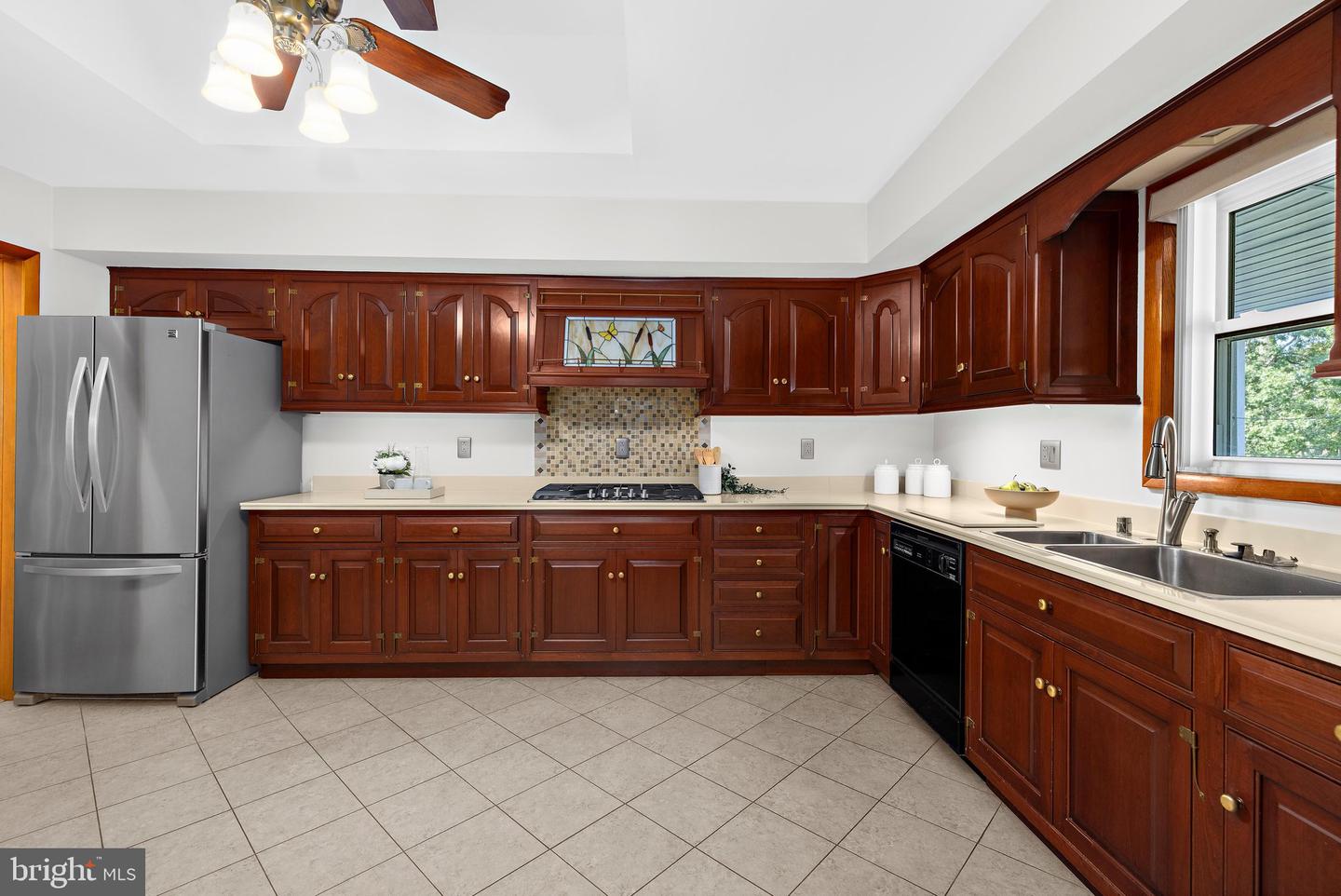 2426 Wythe Ave Property Photo 16