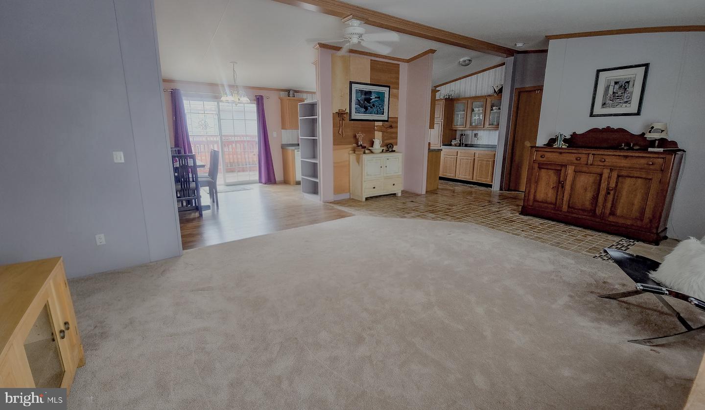 3304 Iris Ln Property Photo 10