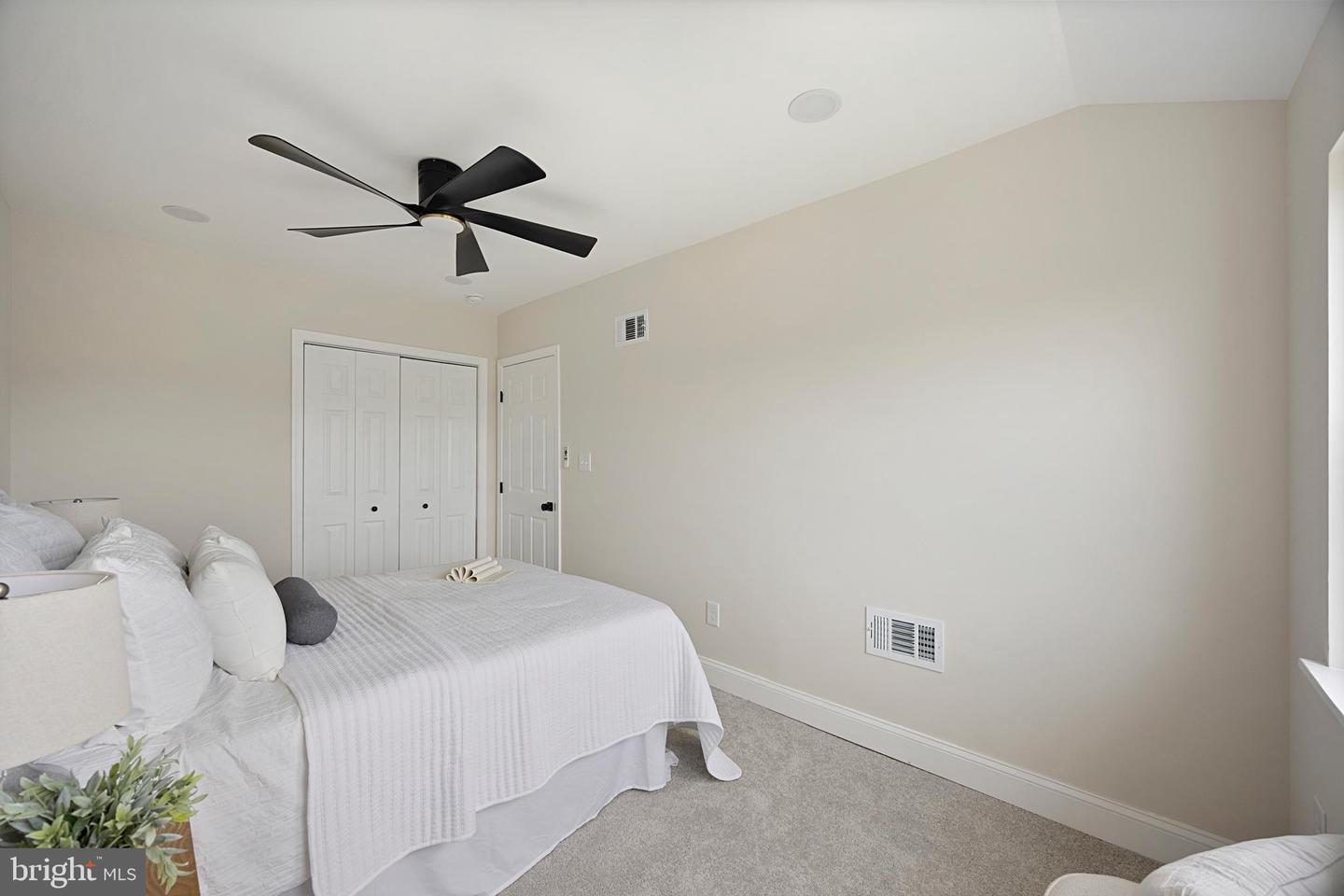 8048 Kavanagh Rd Property Photo 25