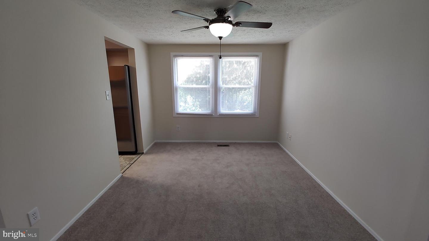 8638 Saxon Cir Property Photo 11