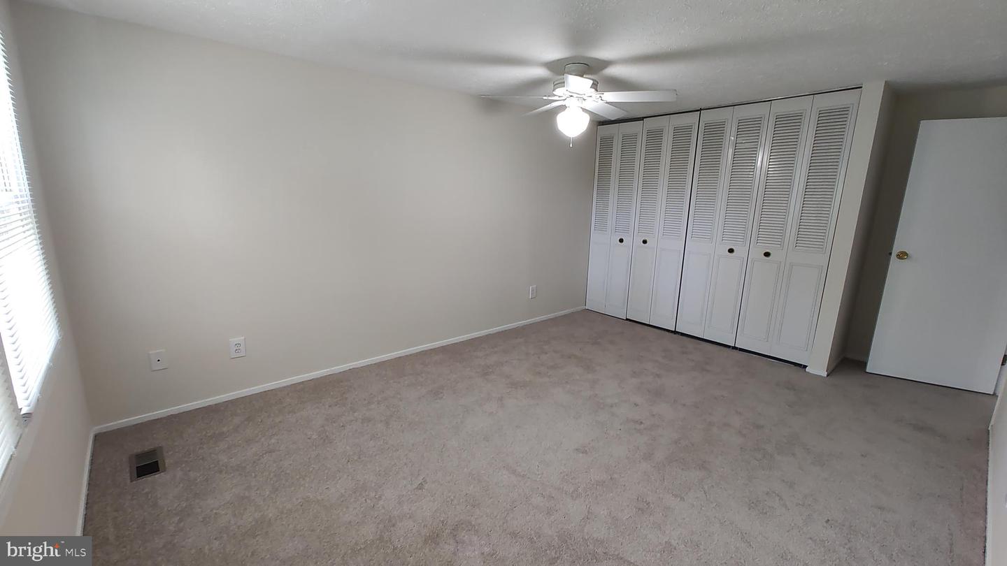 8638 Saxon Cir Property Photo 15