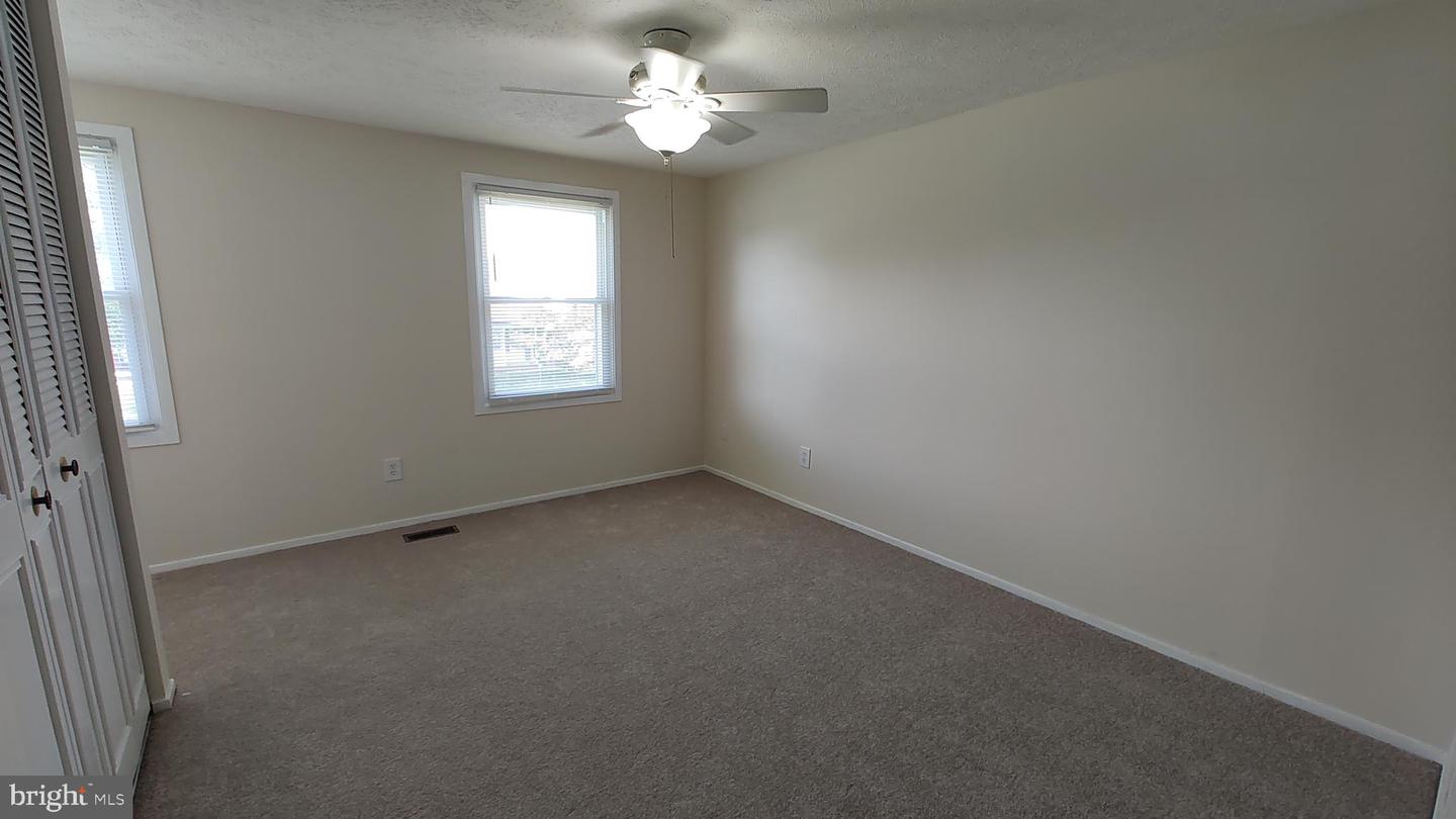 8638 Saxon Cir Property Photo 22