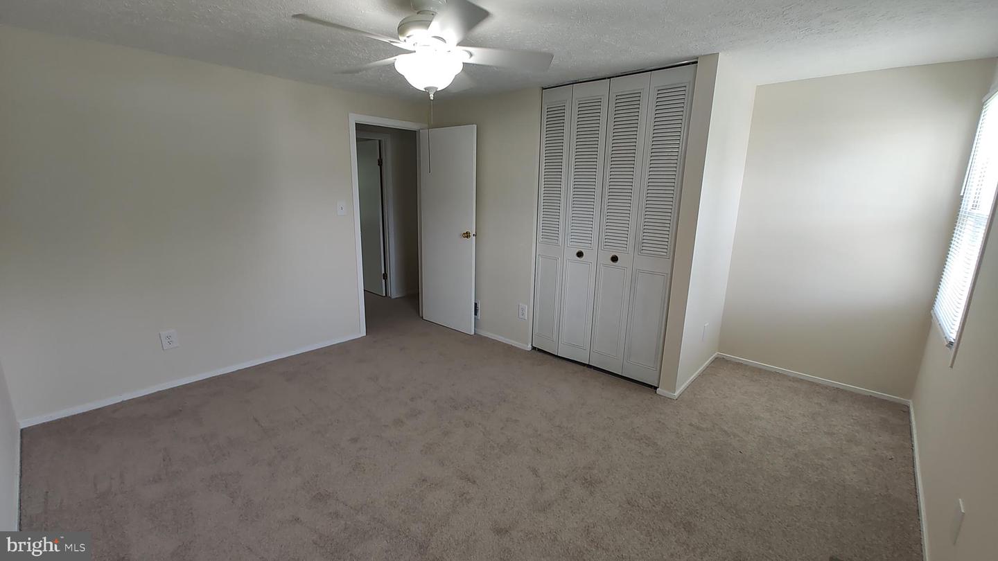 8638 Saxon Cir Property Photo 23