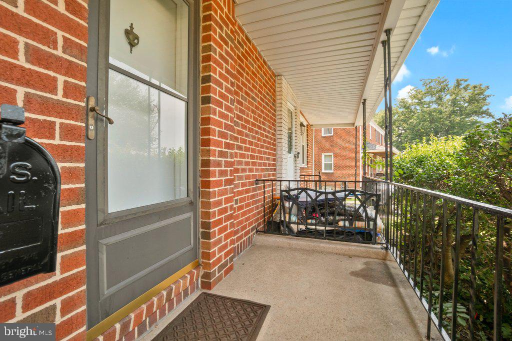 340 Elinor Ave Property Photo 3