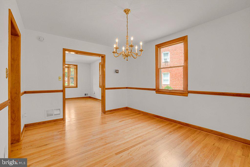340 Elinor Ave Property Photo 10