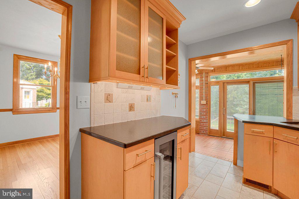 340 Elinor Ave Property Photo 15