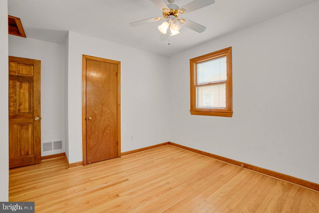 340 Elinor Ave Property Photo 26