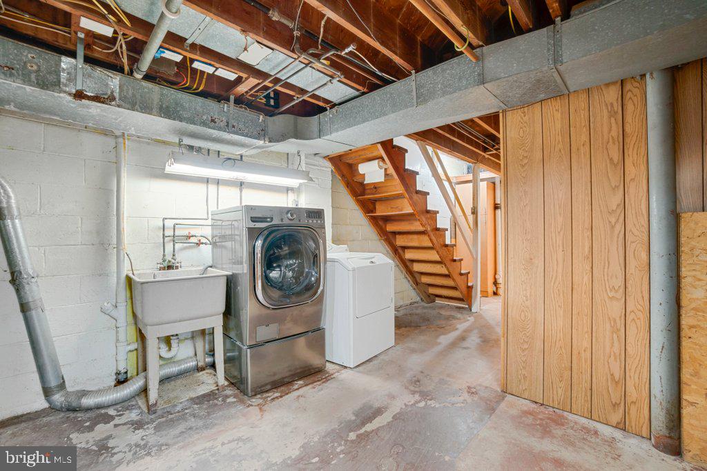 340 Elinor Ave Property Photo 33