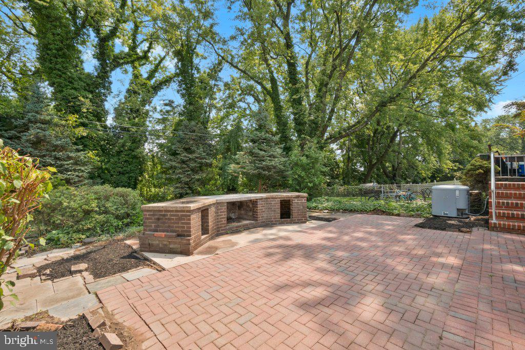 340 Elinor Ave Property Photo 35