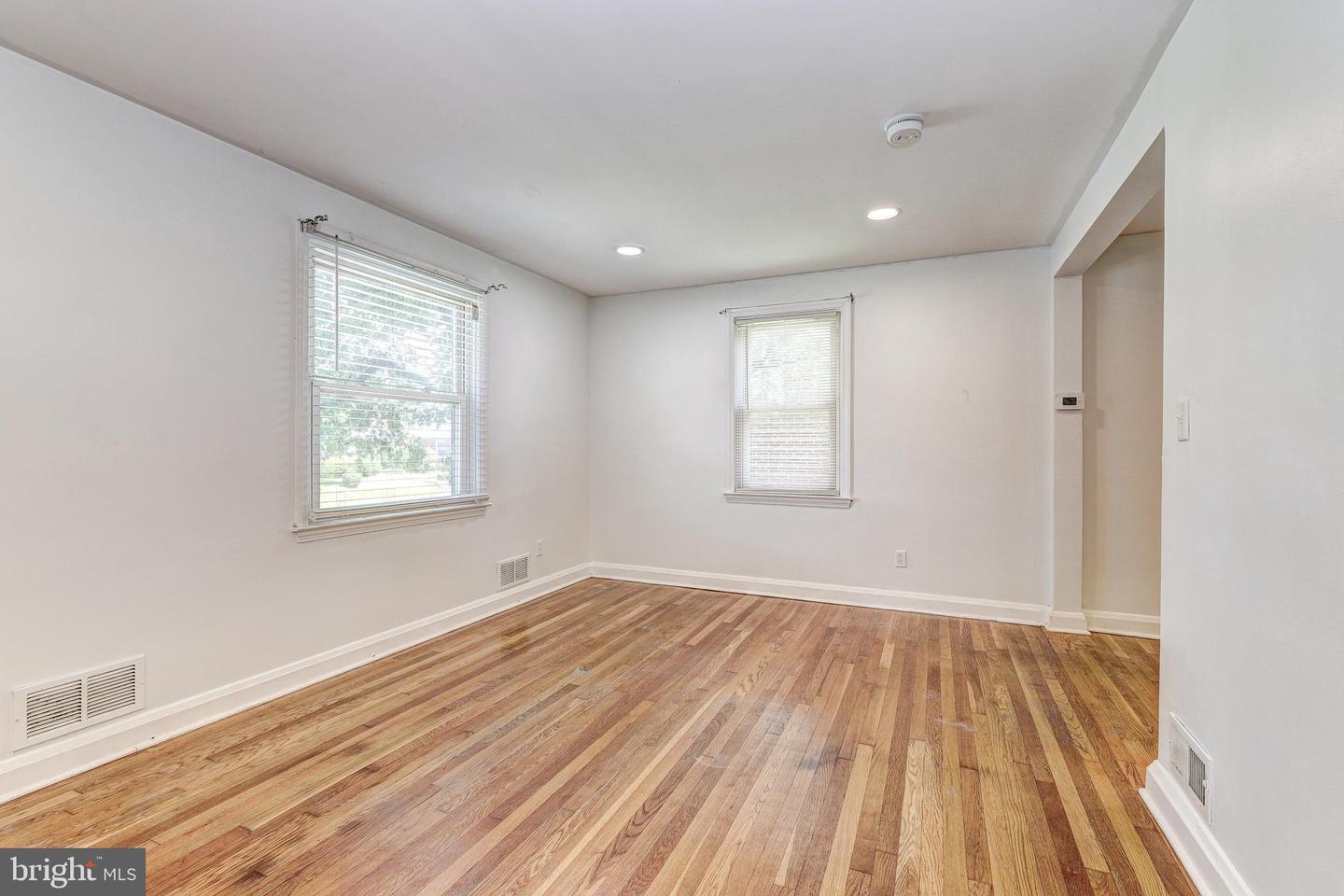 3731 Sylvan Dr Property Photo 6