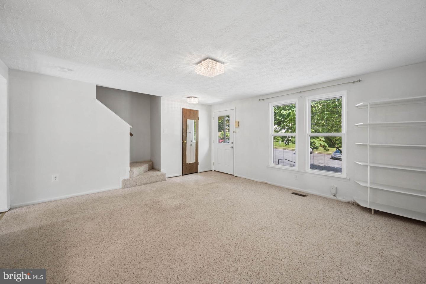 24 Primrose Ct Property Photo 4