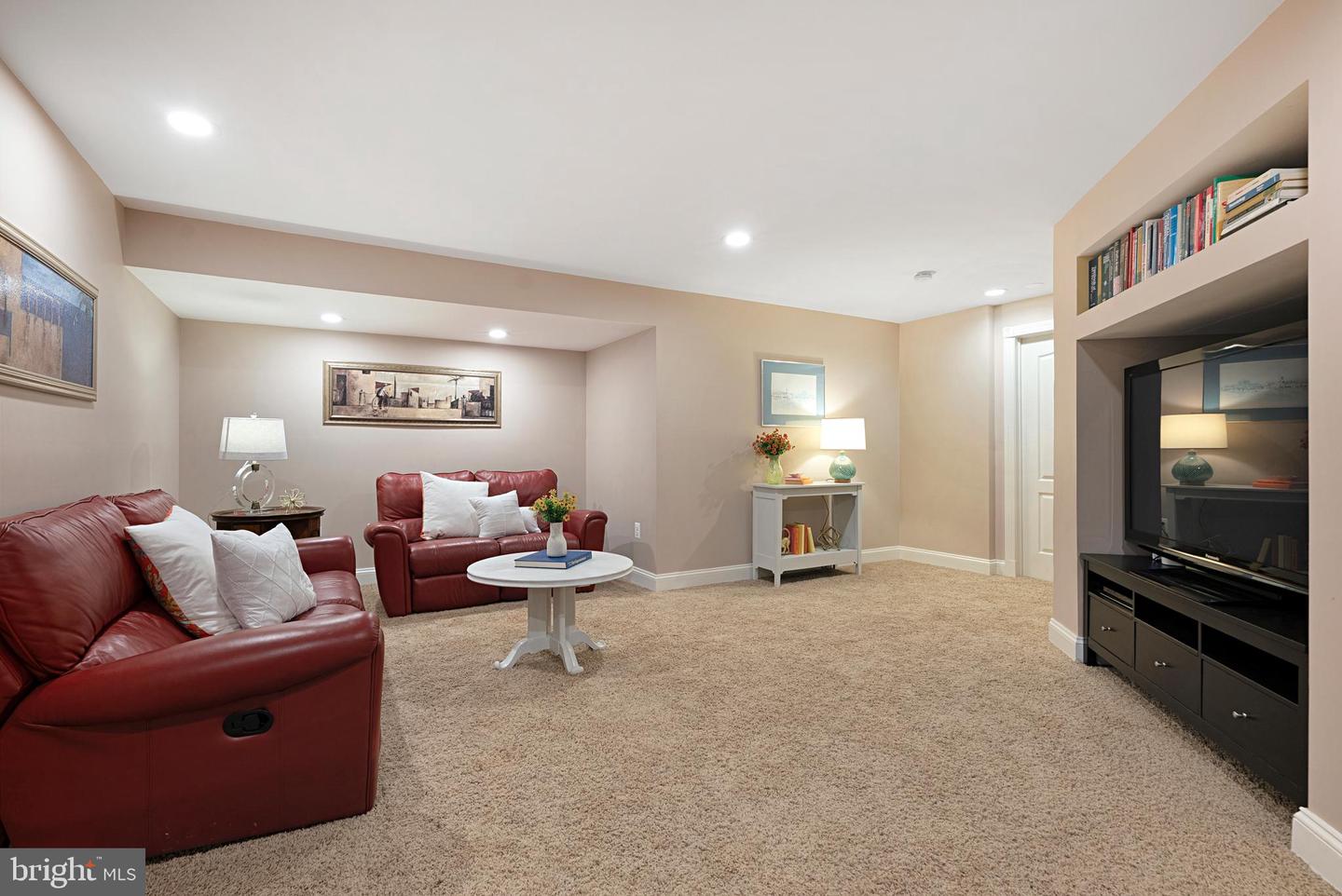 14835 Hunting Way Property Photo 47